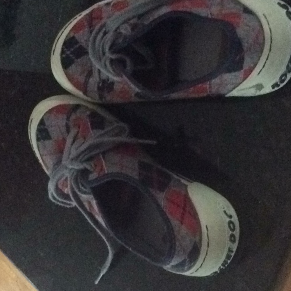 Rocket dog plaid sneakers!!